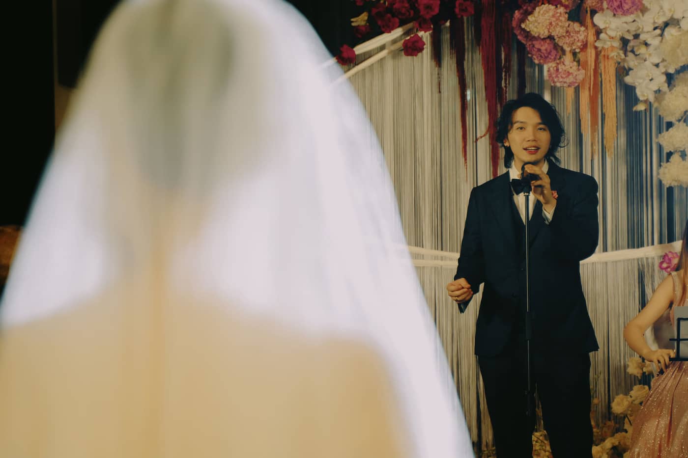 叶明星婚礼摄影作品《在掌声与拥抱之间》06